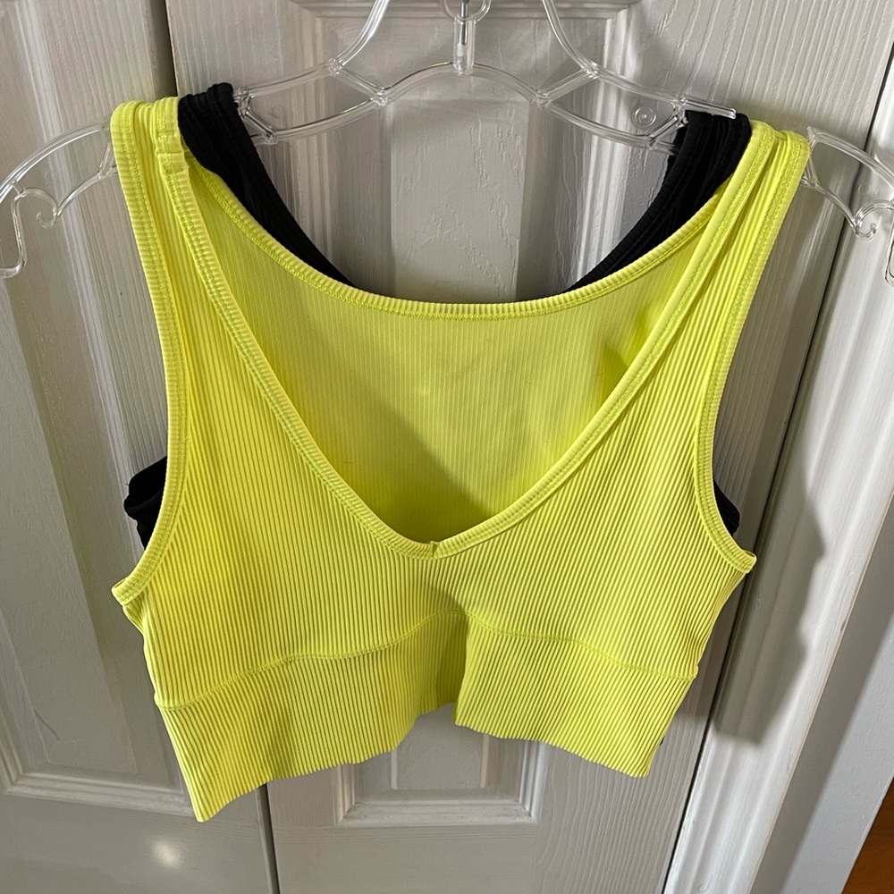 Lululemon Power pivot neon crop size 8